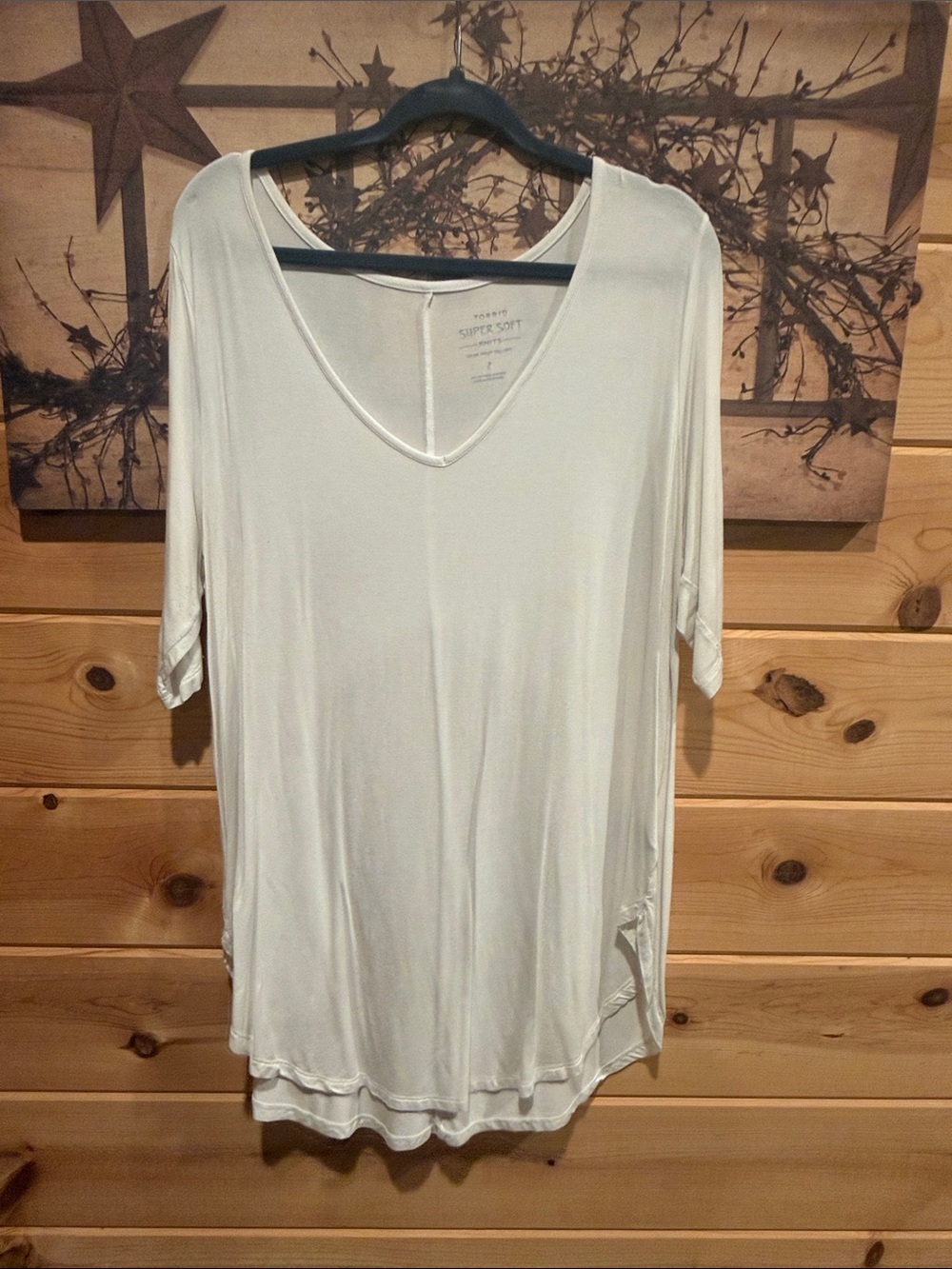 Lightweight White V-Neck Women's Top Torid